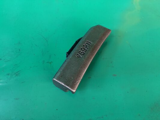 Ανταλλακτικά εκσκαφέα Κάδος Αξεσουάρ δοντιών Πείρος κλειδώματος προσαρμογέα V69PN